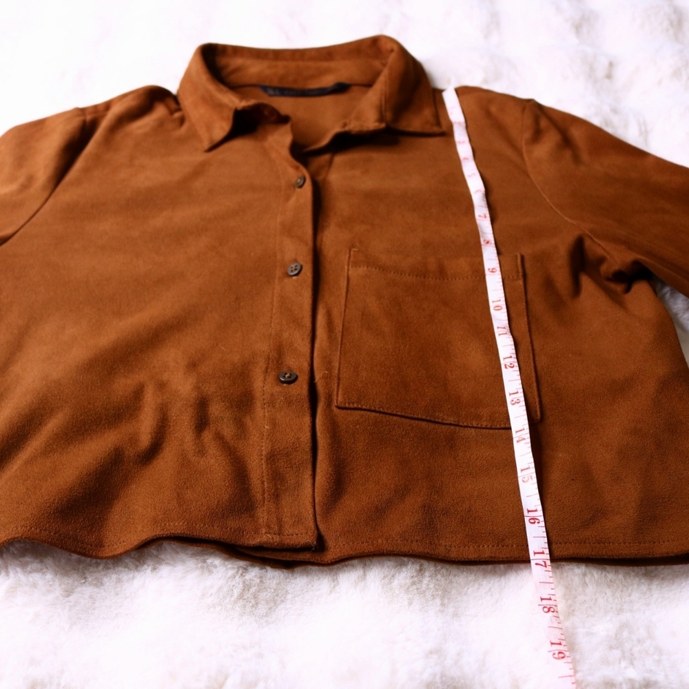 FREE SHIPPING Zara Faux Suede Cropped Button Down Top, Small - Picture 5 of 8